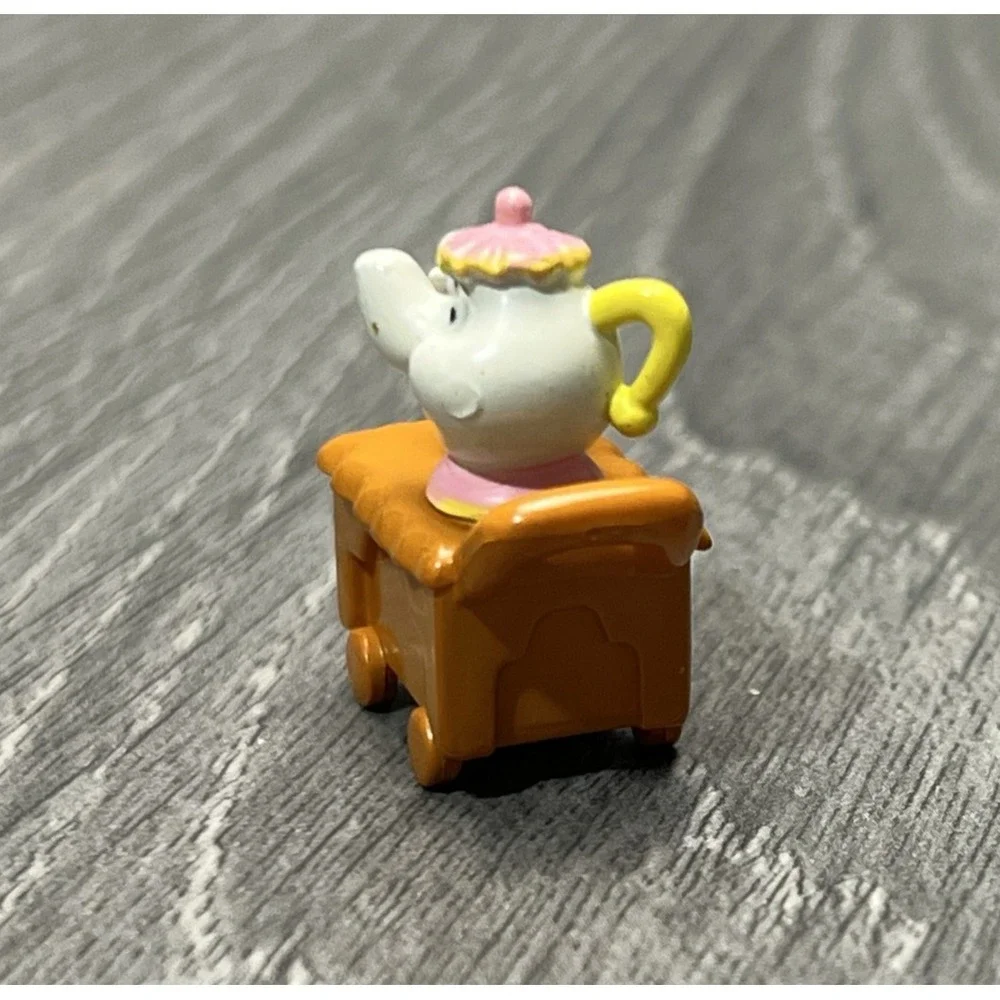 Disney Polly Pocket Beauty & The Beast Mrs. Potts & Chip Tea Cart Miniature
